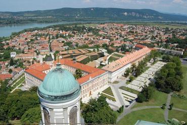 Esztergom Sportcsarnok, toronyból