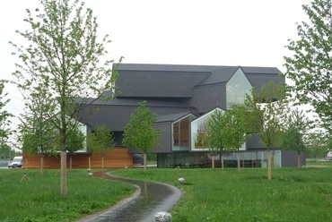 Jacques Herzog &amp; Pierre de Meuron - VitraHaus, külső, fotó: Rab Hajnalka