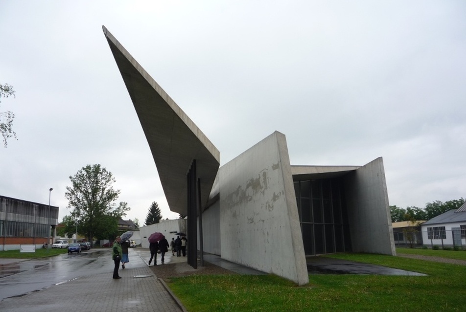 Zaha Hadid - Tűzoltó állomás, fotó: Rab Hajnalka