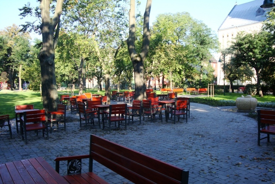 Kós Károly tér. Vezető tervező: Dékány Margit.Fotó Szabó Gyöngyvér.