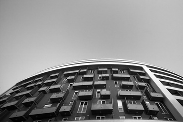 Club218 Apartmanház - építészet: Kendik Géza, fotó: Bujnovszky Tamás