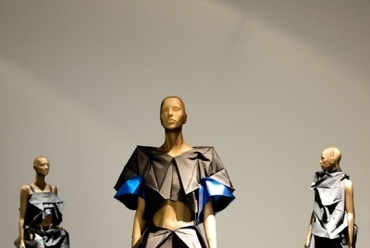 132  5. kollekció  Issey Miyake + Reality Lab. Fotó: Masaya  Yoshimura