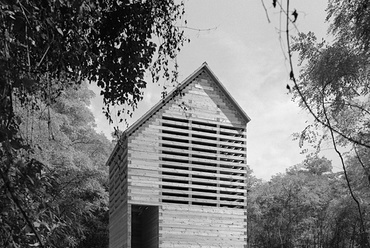 Kápolna.  Vezető tervezők: Cseh András, Czigány Tamás, Papp  Róbert. fotó: Czigány Tamás, Cseh András - Chapel, Architects-in-chief: Andras Cseh, Tamas Czigany, Robert Papp. Photo: Andras Cseh, Tamas Czigany