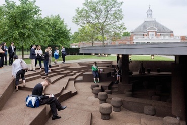 Serpentine Gallery Pavilion 2012, © 2012 Herzog &amp; de Meuron és Ai Weiwei, fotó: Iwan Baan