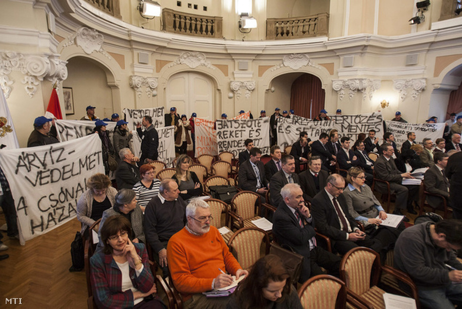 Elfogadták a római parti mobilgát tervét