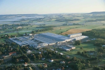 Kinnaprs gyár