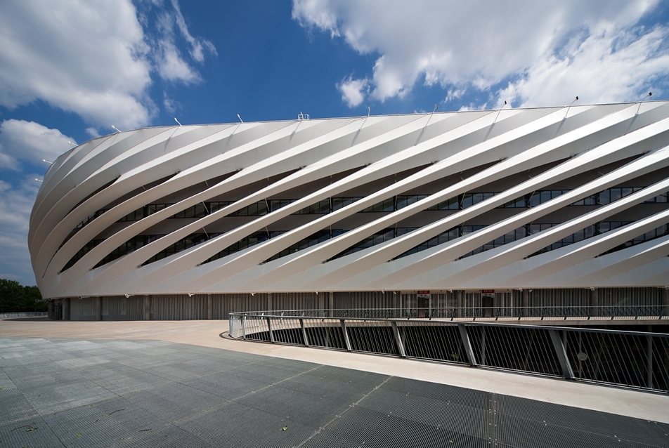 Piros, fehér és a zöld - Nagyerdei Loki Stadion