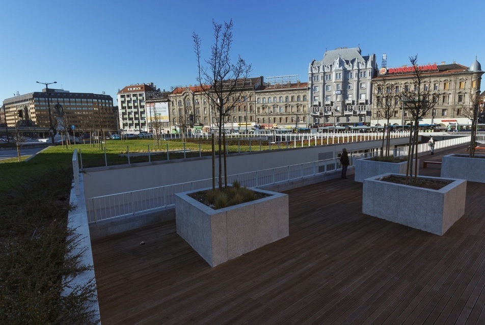 Baross tér felszín - 4-es metró - fotó: Horváth Dániel 