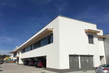 Atmos/Platurn Sportszergyár, Múllendorf - építész: Ferdinánd Árpád