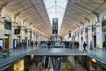 Gare Saint Lazare, Párizs. Forrás: Wikipedia