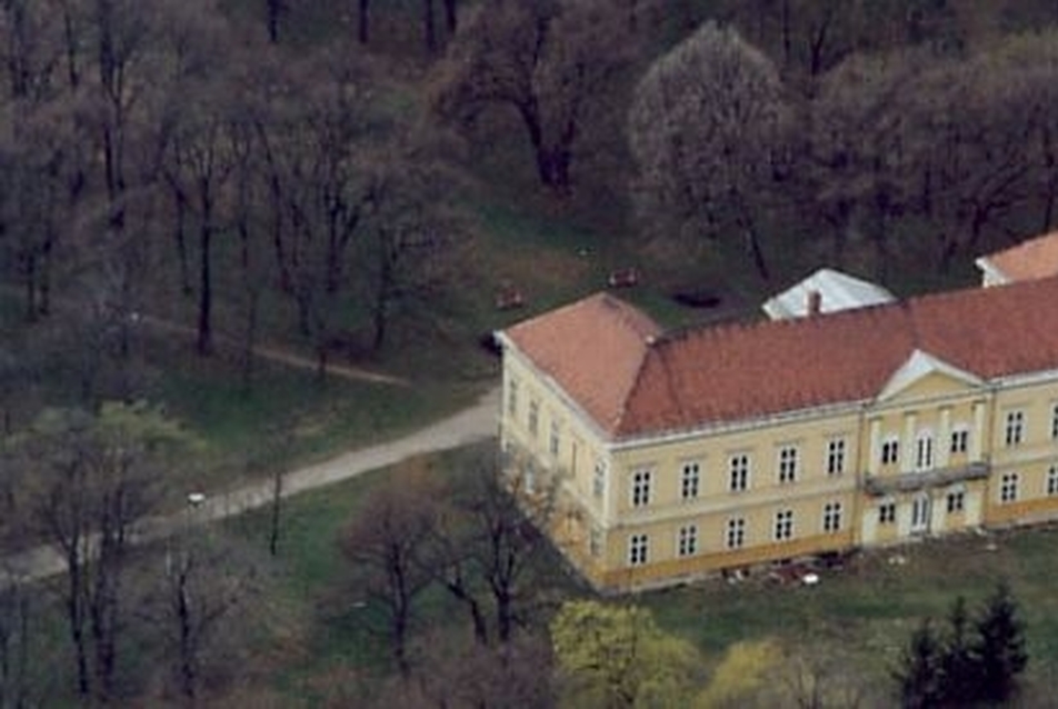 Felújítják a bodajki Hochburg-Lamberg Kastélyt