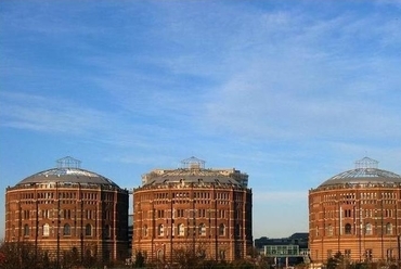 Gasometer, Bécs - forrás: Wikipedia