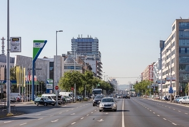 a Tours-i Szent Márton plébániatemplom átalakítása és bővítése - építész: Berecz Tamás, Batári Attila - fotó: Bujnovszky Tamás