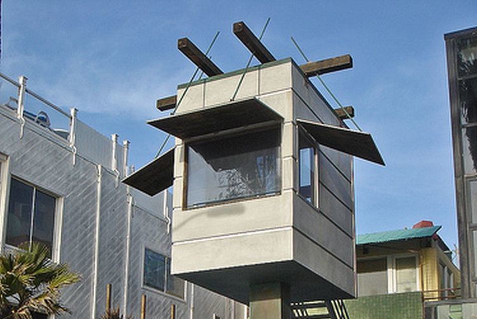 Beach House, Venice (USA), 1984 - építész: Frank Gehry - fotó: Wikipédia