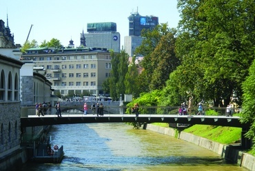 Megújult vízpart Ljubljanában - forrás: http://www.publicspace.org