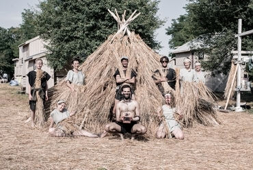 WeMask. Csapatvezetők: Natalia Vera Vigaray, Patxi Martin, Josep Garriga Tarres, Alžběta Brůhová, Tina Peirlinck. Csapat: Leva Davulyte, Lucie Blanchot , Charnjeev Kang, Daniel Menšík. Fotó: Darab Zsuzsa, Hello Wood