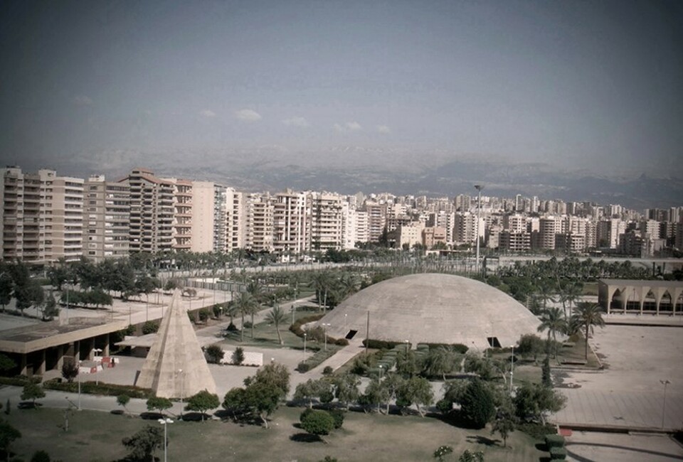 A befejezetlen Rachid Karame Nemzetközi Vásárváros a libanoni Tripoliban. Kép forrása: Okka