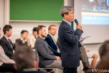 Rong Haolei, a Pekingi Tsinghua Holdings Habitat Development Lighting Institute Corp. Ltd. elnöke