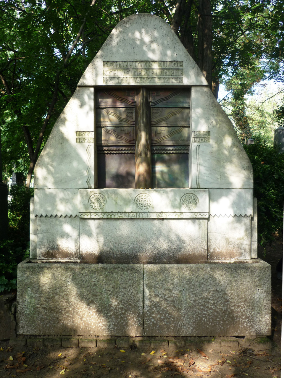 A Schweiger-síremlék, Kecskemét, izraelita temető, 1909. Fotó: Magyaróvári Fanni Izabella