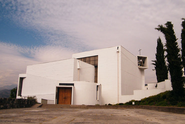 Capilla Abadía de Los Condese, Santiago de Chile. Gabriel Guarda és Jaime Correa, 1964. Fotó: lrashtar, Wikimedia Commons