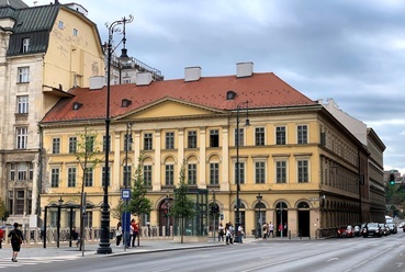 A Gross-ház napjainkban, Fotók forrása: A Szellemvárosok Magyarországon - Elhagyatva, POSTABANK Budapest szívében című írás illusztrációi, szellemvarosok.blog.hu