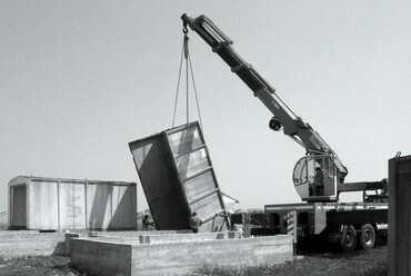 ABRUPTARHITECTURA - House Made Of Recycled Precast Garages