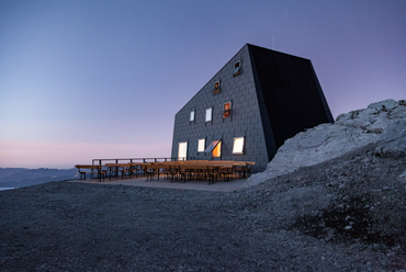 Stephan Hoinkes and Thomas Heil, Dreiplus Architekten ZT GmbH; fotó: Kasia Jackowska; © Velux