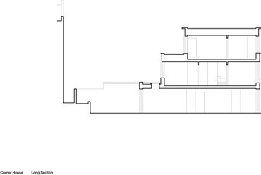 Metszet az új épületrészen keresztül. Kép: 31/44 Architects