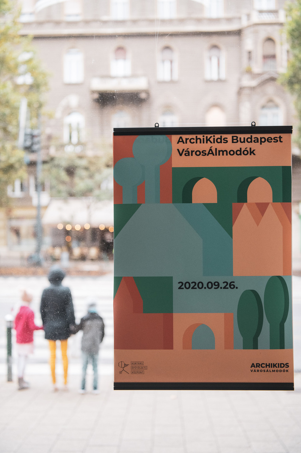ArchiKids – VárosÁlmodók 2020  plakátja– KÉK – fotó: Dorkó Dániel