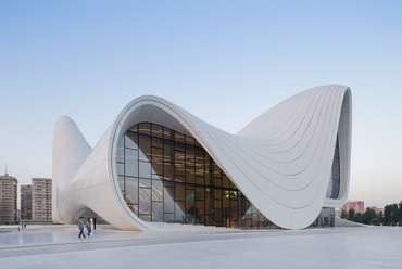 A Heydar Aliyev Kulturális Központ, Zaha Hadid Architects, Baku, Azerbajdzsán, 2007-2012, Fotó: ©Iwan Baan, A Zaha Hadid Architects hozzájárulásával