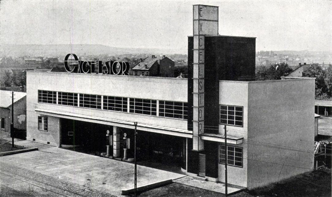 Budapest, Excelsior autószerviz 1930-ban, tervező: Lauber László (Tér és Forma, 1930/11., 471. o.)