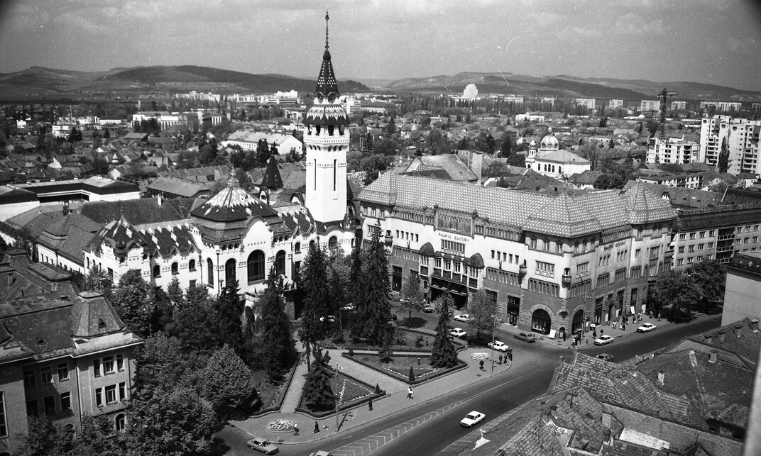 Megszokott beállítás Marosvásárhelyről a Városházával és a Kultúrpalotával. De nem csak ennyiből áll az épített örökség. Fotó: Török Gáspár, via Azopan