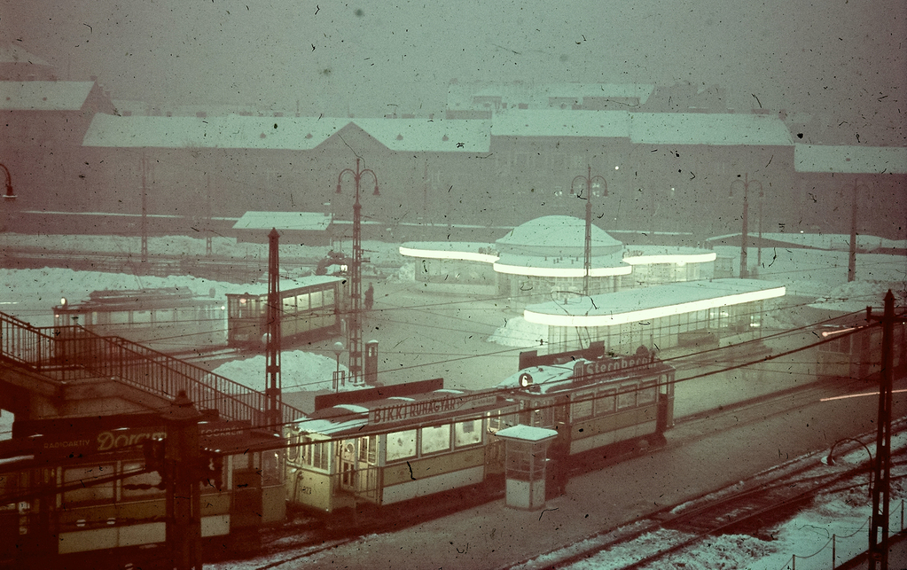 Széll Kálmán tér, 1941. Forrás: Fortepan / Konok Tamás id