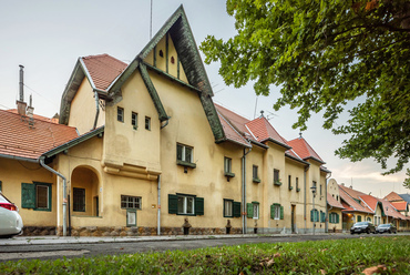 Az elmúlt években felújított épületek minden bizonnyal még hosszú évtizedeken át szolgálják majd lakóikat. 