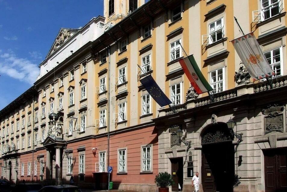 A Városháza épületébe költözik a Budapest Galéria – kiírták a pályázatot az új kiállítóterem tervezésére