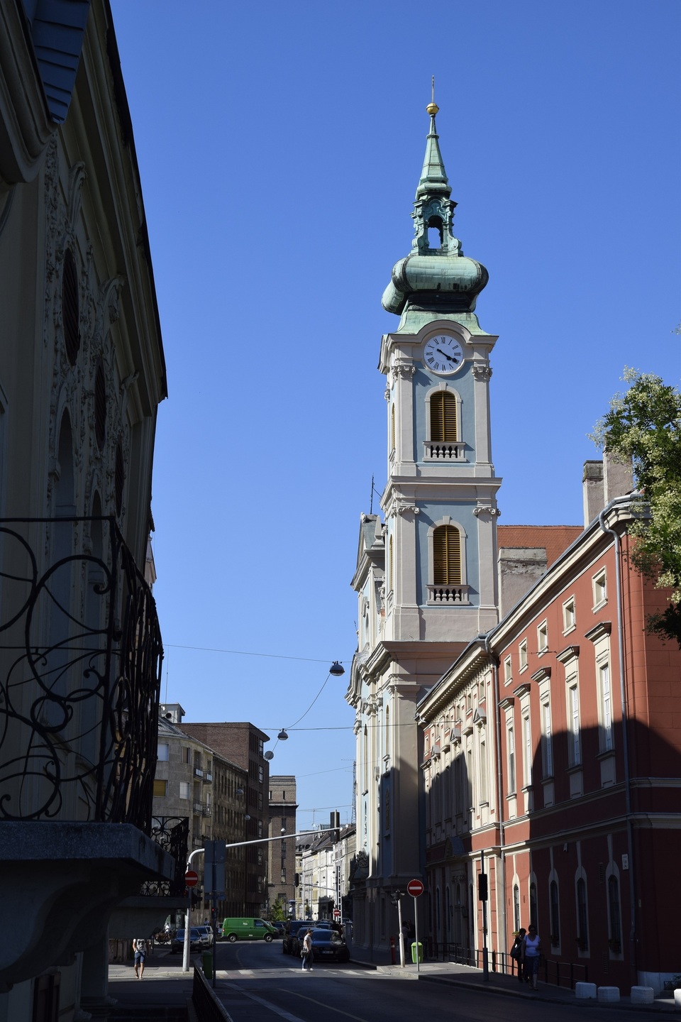 A Budai Erzsébet-apácák Szent Ferenc Sebei templomának felújítása, Tervező: ZHJ Architects