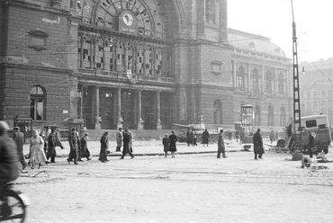 Keleti pályaudvar, 1956 (Fortepan / Nagy Gyula)