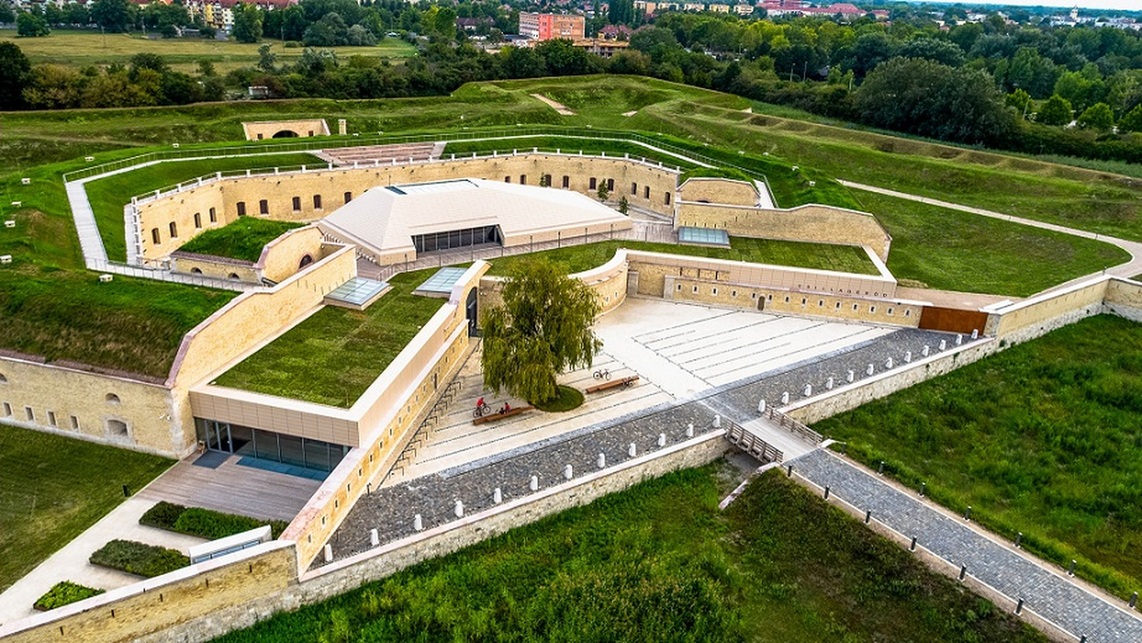 Megnyílt a felújított komáromi Csillagerőd. Kép forrása: sajtóközlemény