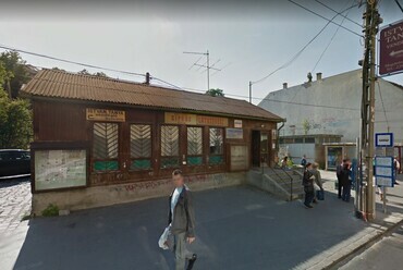 A Magdolna Udvar előtti tér a felújítás előtt - Forrás: Google Maps