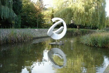Sylvia Crowe: Harlow Water Gardens. Forrás: Wikimedia Commons