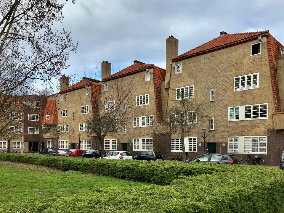 De Dageraad, Amsterdam (1920-1925). Építész: M. De Klerk & P.L. Kramer. Fotó: Marc Bukman