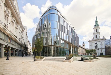 Szervita Square Building, Forrás: Építészfórum archívum, Horizon Development