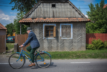 Gyergyócsomafalvi tájház – Tervező: Larix Stúdió – Fotó: Szigeti Vajk István