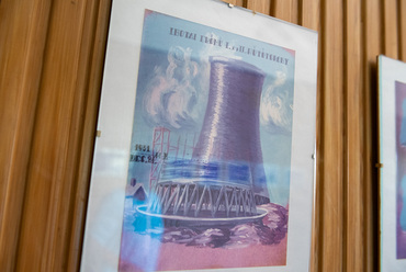  Korabeli plakát a II. hűtőtorony építéséről.