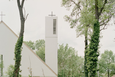 Szentháromság-templom, Derekegyház – Tervező: Váncza Művek – Fotó: Danyi Balázs