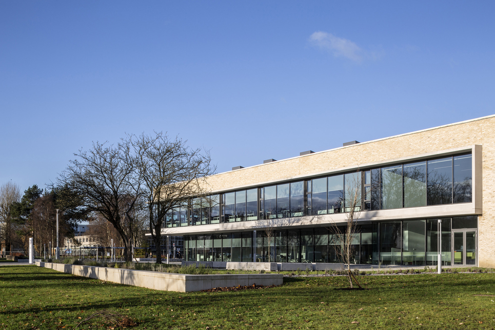 Forth Valley College – Falkirk Campus, Skócia – Tervező: Reiach and Hall Architects – Fotó: Nick Kane