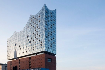 Elbphilharmonie. Hamburg, Németország. Forrás: Guardian Glass