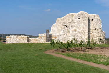 A töki templomrom felújítása, Fotó forrása: ROM Vándor program