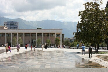 51N4E: Skanderbeg tér. Fotó: Filip Dujardin