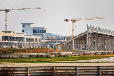 	A félkész balatonfőkajári MotoGP-pálya 2022-ben. Fotó: Gulyás Attila